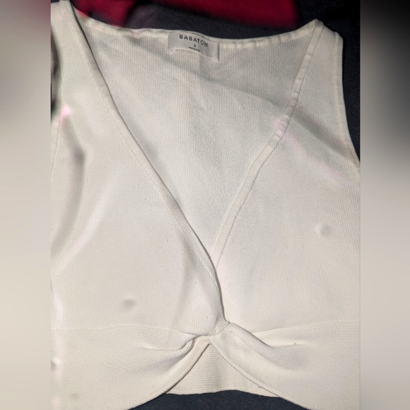 Low cut - Picture 1 of 2